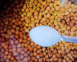 A picture of step 2 of Kala Chana (Chaat).