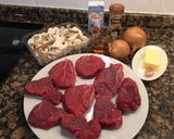 Foto del paso 1 de la receta Solomillo con salsa de setas y salsa parís