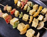 A picture of step 4 of Paneer tikka.