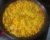A picture of step 10 of Paella Mixta (Señoret).