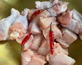 รูปขั้นตอนการทำที่ 1 ของ ไก่ทอดมะแขว่นทานคู่ยำมะม่วงปลาย่าง🌶️🥭🧄