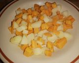 Foto del paso 3 de la receta: Cuarto de pollo deshuesado con zanahoria y papas