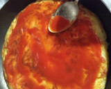 Foto langkah ke 5 dari resep Fritatta Spaghetti (Topping Pizza).