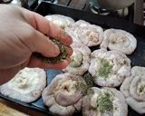 Foto del paso 3 de la receta: Chinchulín con leche al horno