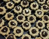 Foto langkah ke 9 dari resep Chocolate Cookies Tart.
