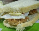 A picture of step 4 of Fried chicken sandwich.