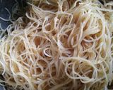 Foto langkah ke 4 dari resep Bihun Kare Simpel ala Singapore.