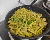 รูปขั้นตอนการทำที่ 4 ของ พาสต้าเพสโต้ไก่