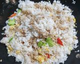 Foto langkah ke 3 dari resep Nasi goreng pete teri asin.