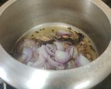 A picture of step 4 of Ghugni (white Matar).