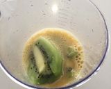 Foto del paso 2 de la receta Zumo de frutas, naranja y kiwi