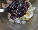 A picture of step 2 of Litchi gulkand juice.