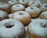 Foto langkah ke 9 dari resep Donat "Menul" Kinyis-Kinyis.
