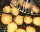 A picture of step 5 of Dahi Bhalla.