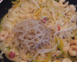 Foto del paso 4 de la receta: Noodles de arroz con langostinos