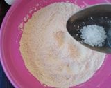 Foto del paso 2 de la receta: Pan de muerto (comercial)