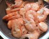 Foto langkah ke 1 dari resep Sambal goreng udang pete kentang.
