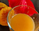 A picture of step 1 of Orange Papaya juice.