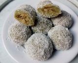 Hình bước làm 4 của món Bánh nếp lăn dừa