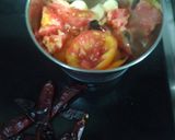 A picture of step 1 of Tomato Garlic Chutney.