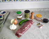 Foto del paso 1 de la receta: Solomillo de cerdo con guisantes secos