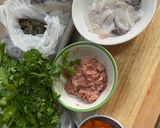 รูปขั้นตอนการทำที่ 1 ของ ต้มจืดปลาหมึกยัดไส้ไก่สับ