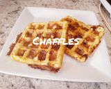 Foto del paso 1 de la receta: Chaffles keto (waffles de huevo y queso)