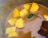 A picture of step 4 of Papad curry.