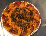 Une image de l'étape 5 de Salade de tomates bicolores et carottes râpées aux aromates de la mer.