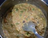 A picture of step 3 of Oats and besan chilla.