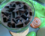 Foto langkah ke 3 dari resep Es susu kopi cincau.
