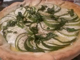 Tarta salada de calabacín y albahaca