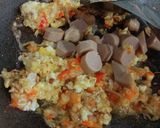 Foto langkah ke 4 dari resep Seblak mie kerupuk sosis telur pakcoy 🥰😂🤣.