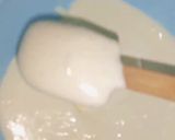A picture of step 2 of Cream cake.