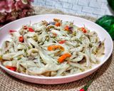 Foto langkah ke 4 dari resep Tumis Jamur Tiram Tauge.