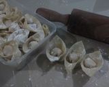 Foto langkah ke 4 dari resep Pangsit Kuah Pedas.
