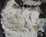 Foto langkah ke 2 dari resep Bakwan Tepung Tapioka Cap Pak Tani Gunung.