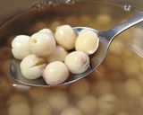 Hình bước làm 2 của món Trà long vải