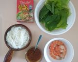 A picture of step 1 of Vietnamese Rice Paper Rolls (Gỏi Cuốn).