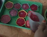 Foto langkah ke 4 dari resep Puding buah naga.
