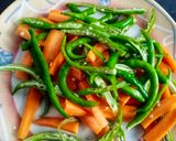 A picture of step 1 of Chilli Carrot Pickle.