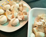 Foto del paso 1 de la receta: Tallarines con Bechamel, champiñones y chips de hinojo