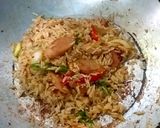 รูปขั้นตอนการทำที่ 5 ของ ข้าวผัดแหนมน้ำพริกเผา