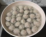 Foto langkah ke 5 dari resep 72. Bakso Sapi Anti Gagal.
