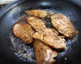 Foto del paso 2 de la receta: Solomillo de cerdo con sal azul y pimienta