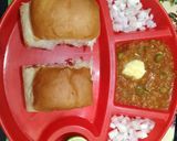 A picture of step 7 of Pav- bhaji.