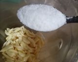 A picture of step 2 of Frozen Lehsan ka paste.