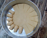 Foto langkah ke 8 dari resep Homemade Cheesy Bites Pizza.
