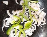 A picture of step 3 of Schezwan chowmein.