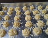 Foto langkah ke 9 dari resep Sagu keju.